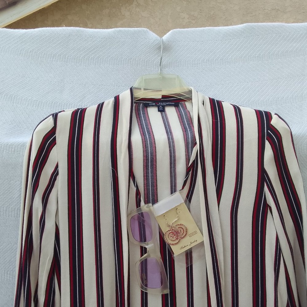 Bundle Well-Designed/Stylish/Delicate Blouse&Matc… - image 3